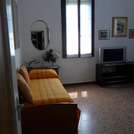 Apartment Giugovaz