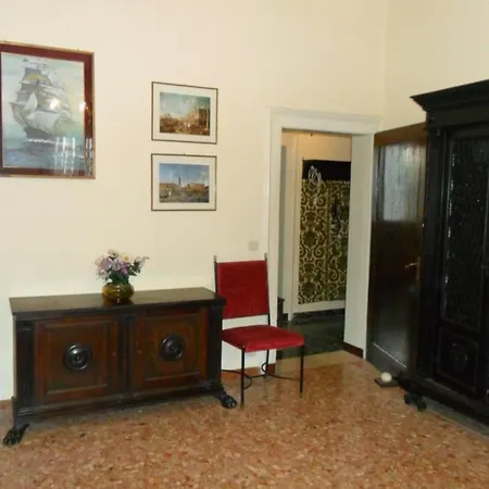 Giugovaz Apartment *